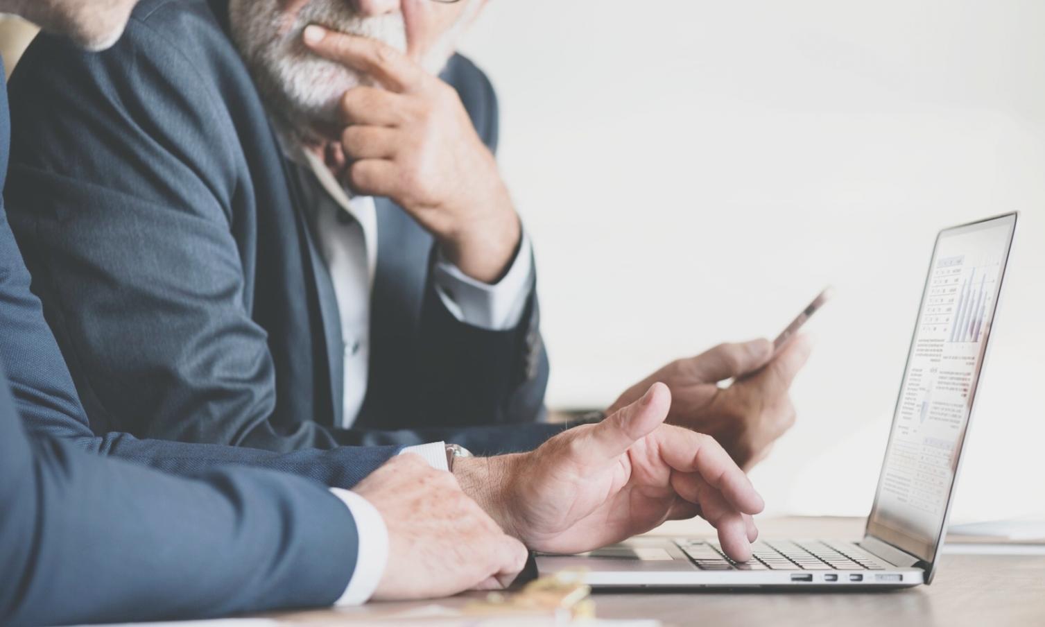 Atelier de formation en groupe sur la gestion budgétaire